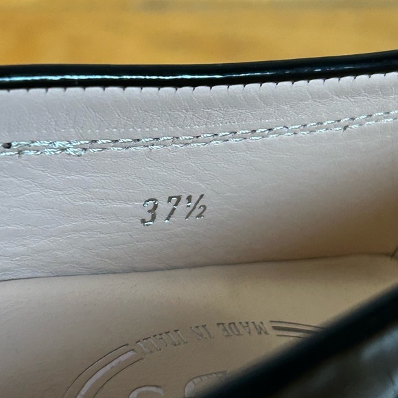 TOD’S Gommino black patent leather loafers, BNWOB, size 37.5 - Picture 10 of 11